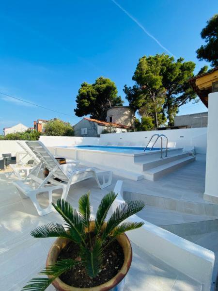 Villa Brazza Milna  Exterior foto