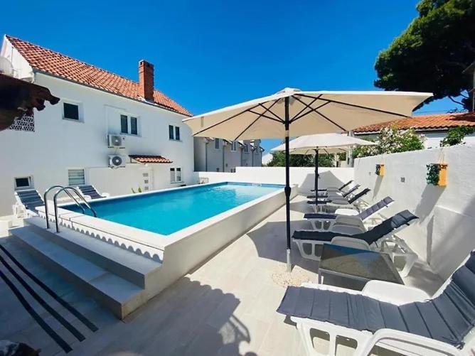 Villa Brazza Milna  Exterior foto