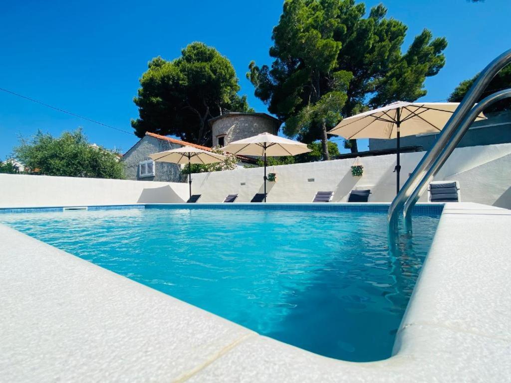 Villa Brazza Milna  Exterior foto